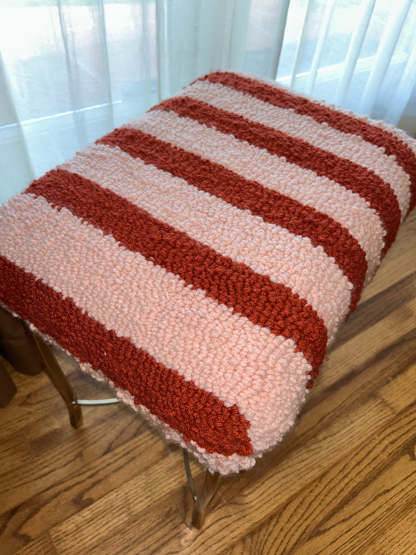 Tufted Ottoman Chair